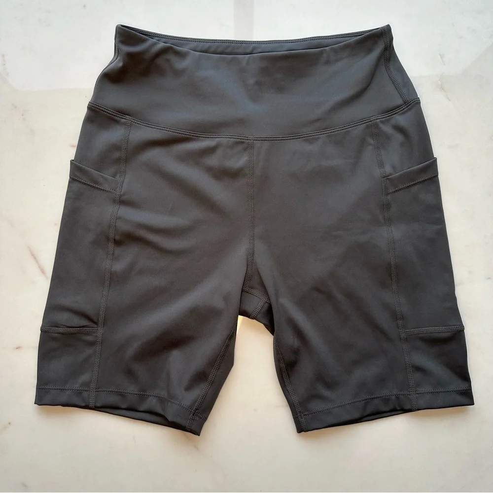 HALARA High Waisted Side Pocket Plain Biker Shorts 7'' in Dark Jade Grey - Picture 5 of 7